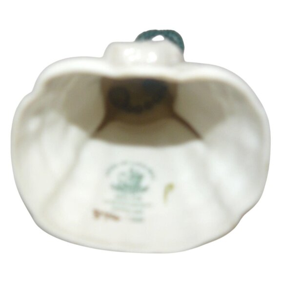 Belleek Irish Angel of Love Porcelain Ornament Shamrock & Floral Details Vintage - Picture 2 of 4